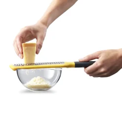 New Tarka Grip Grater Na Miske Z Duzymi Oczkami 26,5X7,8 Cm Tarki I Szatkownice